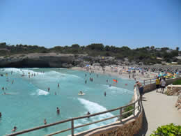 Guide to Calas de Mallorca - Tourist and Travel Information, Hotels, Cala Domingos Beach
